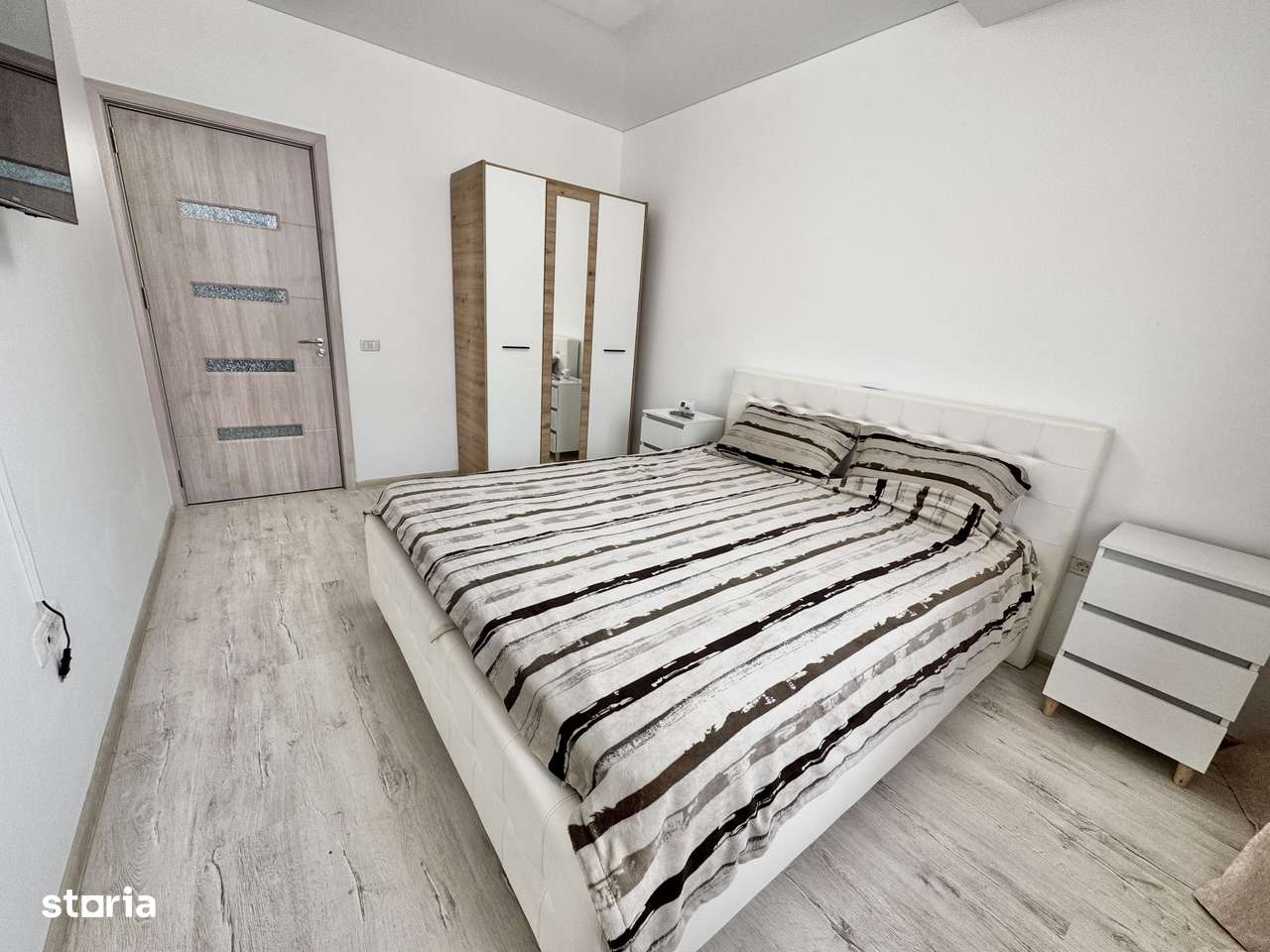 Ap 2 camere LUX Militari Residence comision 50% - Imagine principală: 3/8