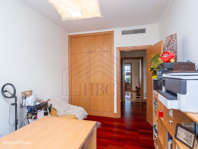 Apartamento T3 Exclusivo na Expo Sul-9