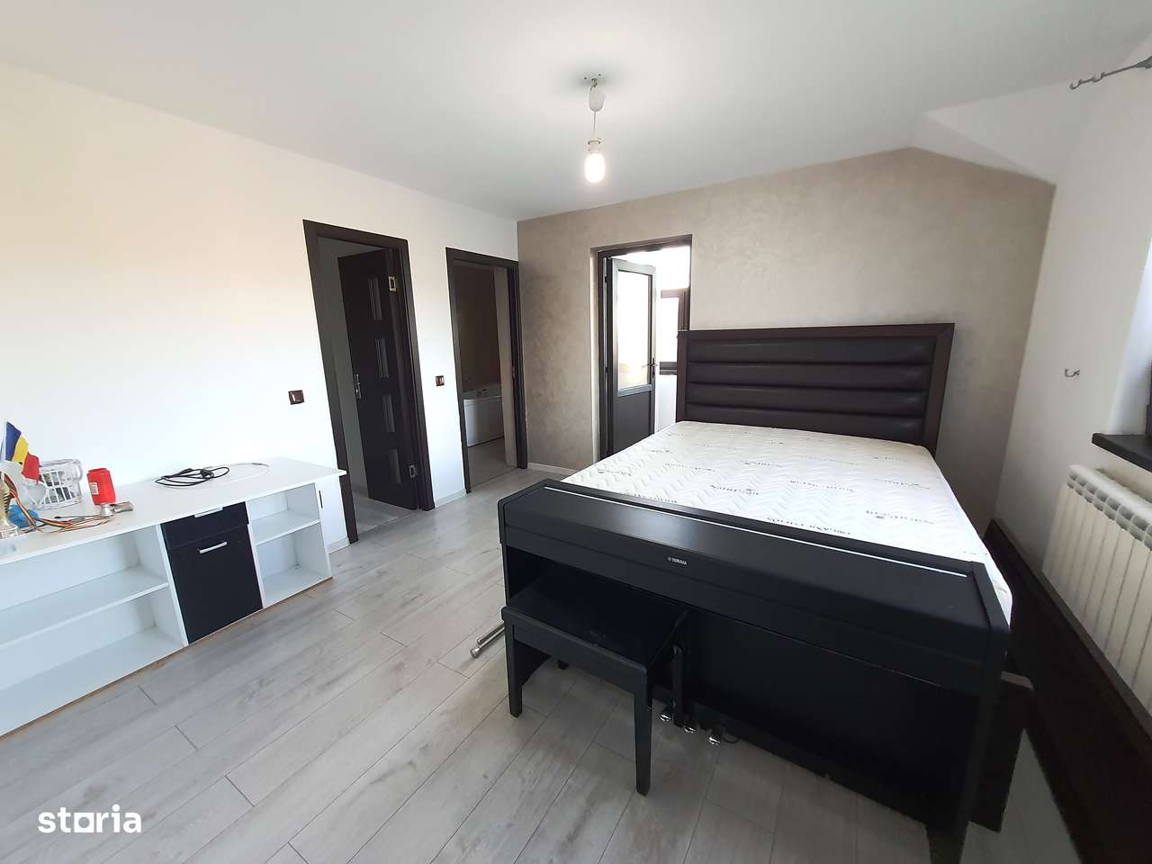 Casa Rediu, 6 camere, 4 bai, 208 mp utili, 1000 mp teren, piscina - Imagine principală: 3/8