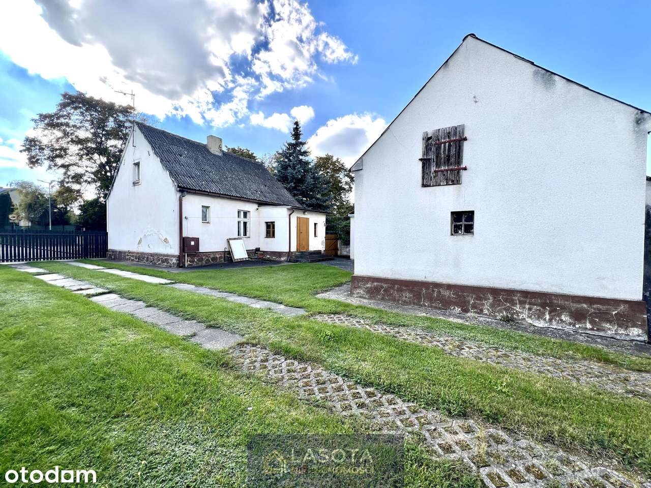 Dwa domy na działce 2525 m² - Idealna Inwestycja z podziałem-18