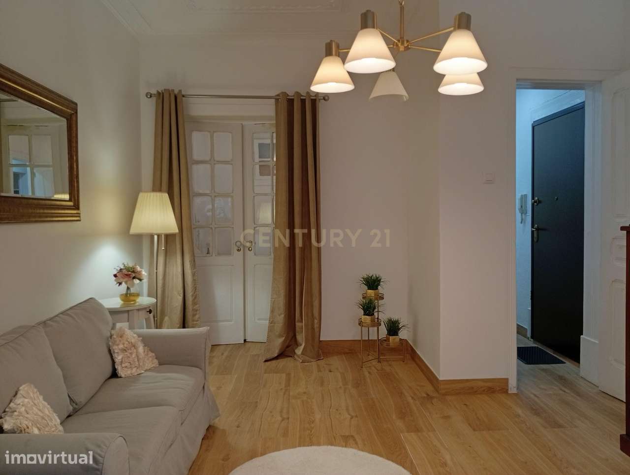 Apartamento T2 Mobilado e equipado junto ao metro da Alameda - Grande imagem: 4/18