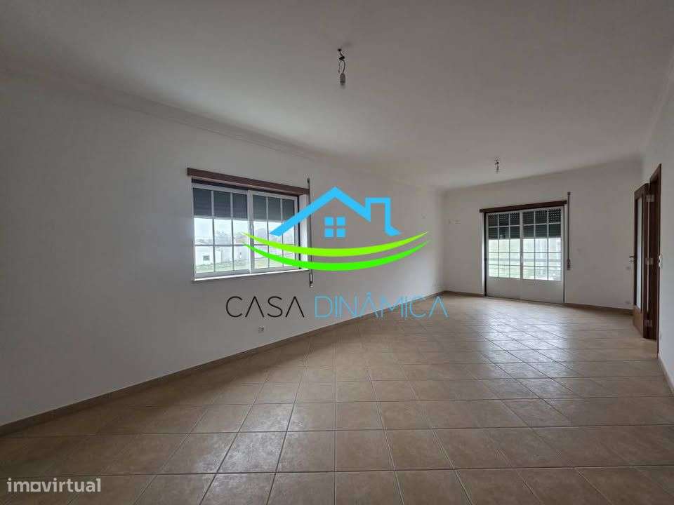 Moradia semi-nova nunca habitada-7