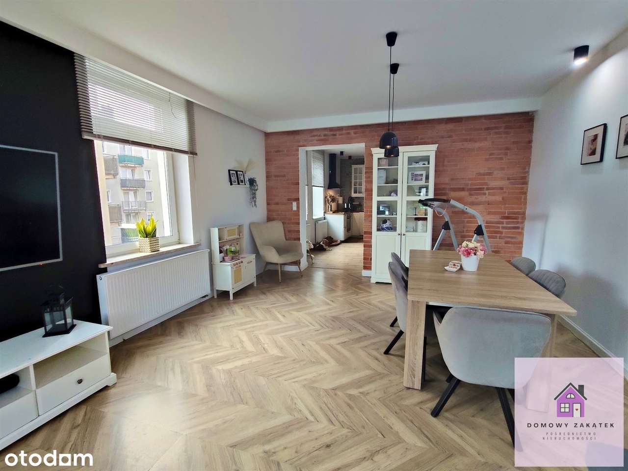 Przestronne, klimatyczne mieszkanie w centrum-9