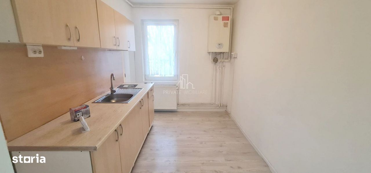 Apartament 3 Camere De Vanzare, Str Cutezantei, Zona Tudor