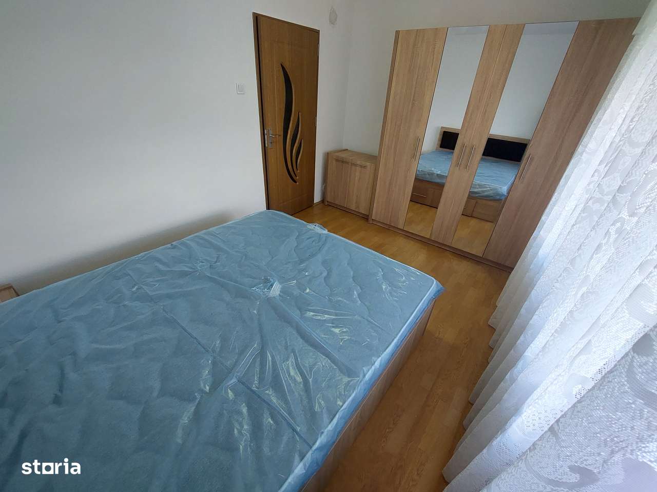 Apartament 2 Camere Centru Piata ET.3 Chirie 1.400 lei lunar - Imagine principală: 1/12