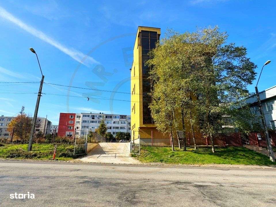 Inchiriere Cladire multifunctionala Pitesti - Imagine principală: 3/14