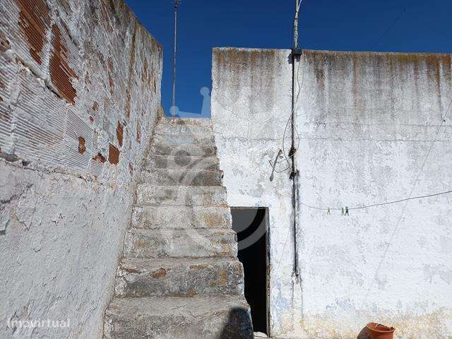 Moradia - centro de Reguengos-42