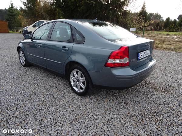 Volvo S40 2.4 - 6