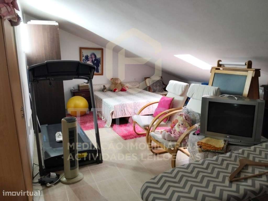Fantástica Moradia com Garagem e Sótão - Centro Samora Correia-22