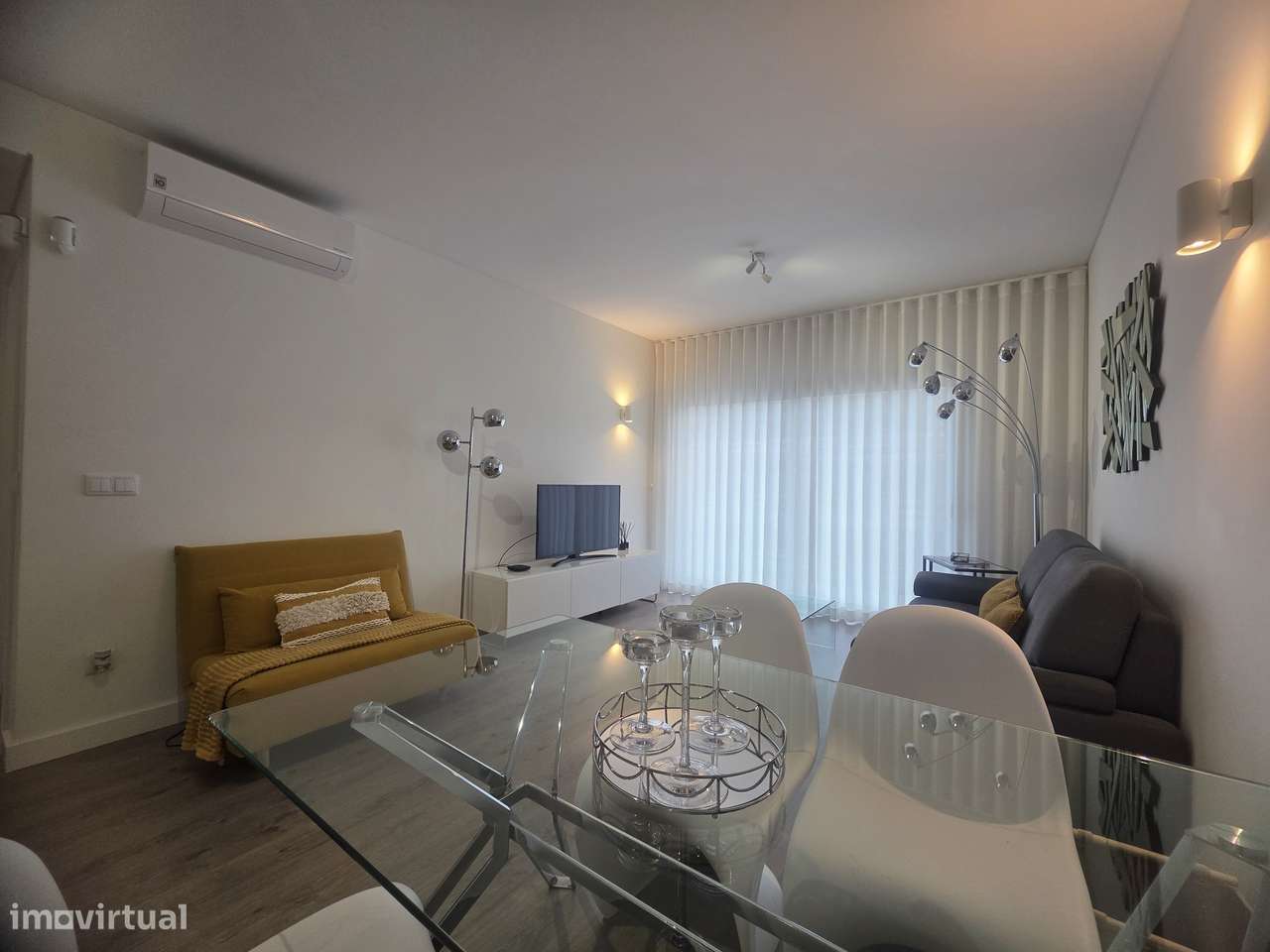 Apartamento T1 - Condomínio Luxo - Grande imagem: 3/31