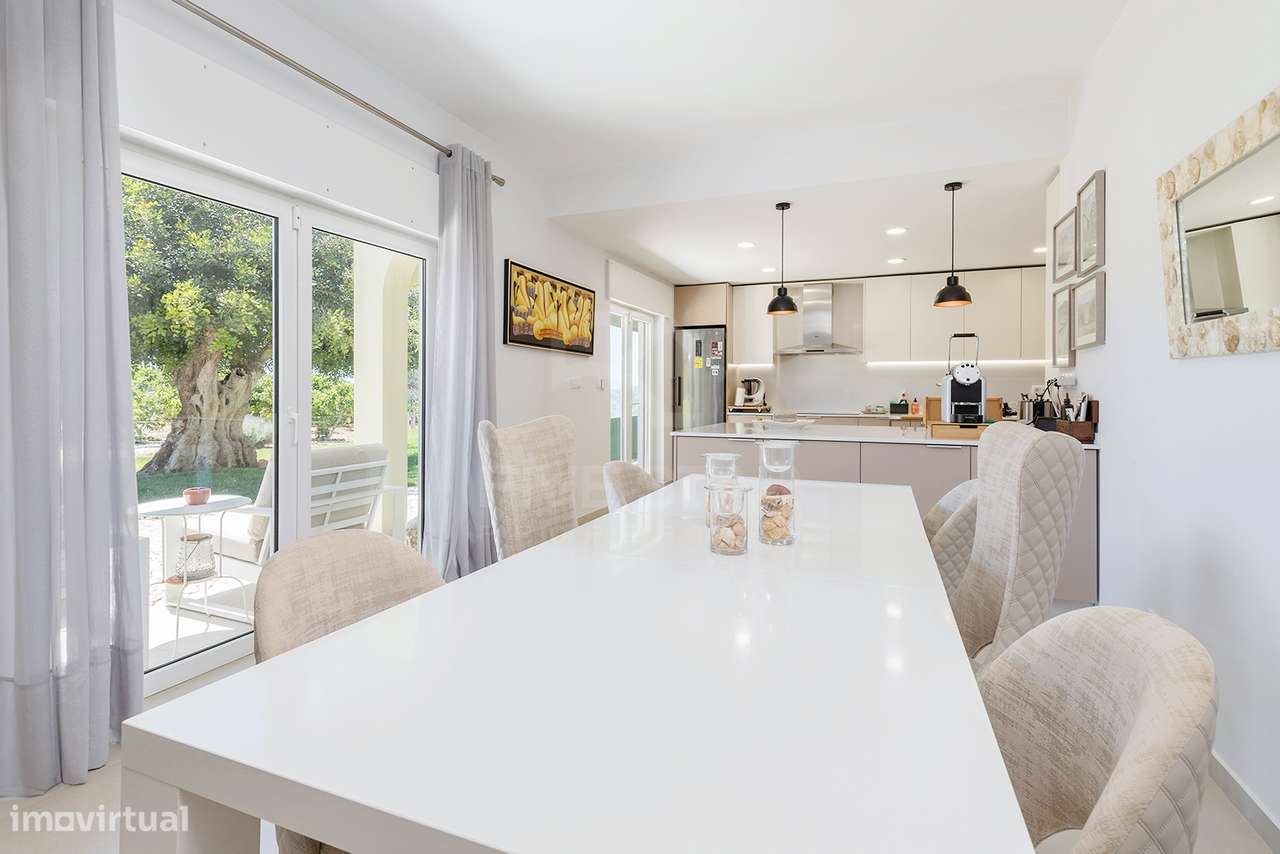 Moradia T4 na Guia -  Charme Algarvio com Total Privacidade - Piscina-12
