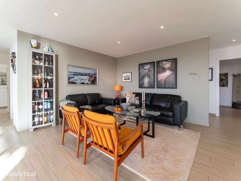 Apartamento T4 com Vista Mar, Terraço e Garagem na Nazaré-3