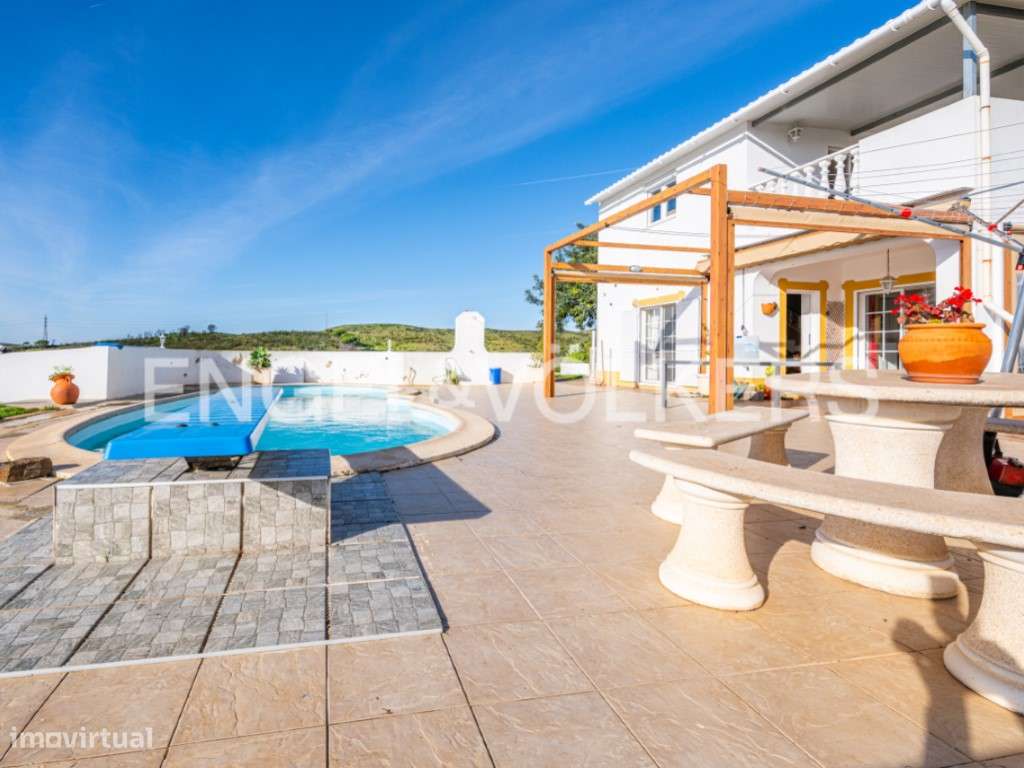 Moradia Tradicional V4 com Piscina - Grande imagem: 5/33