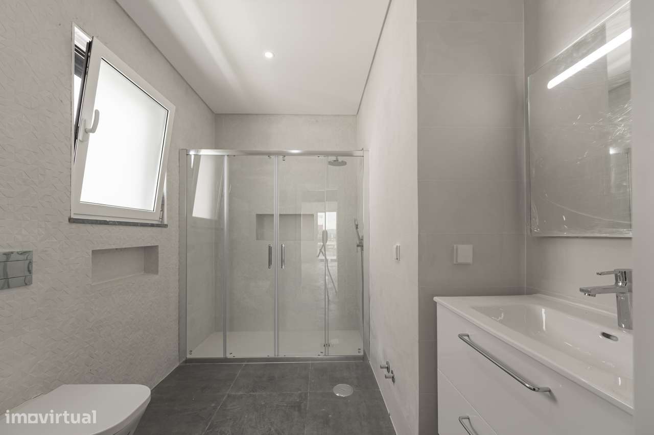 Moradia independente T4+1 nova c/piscina a 20 minutos Lisboa-24