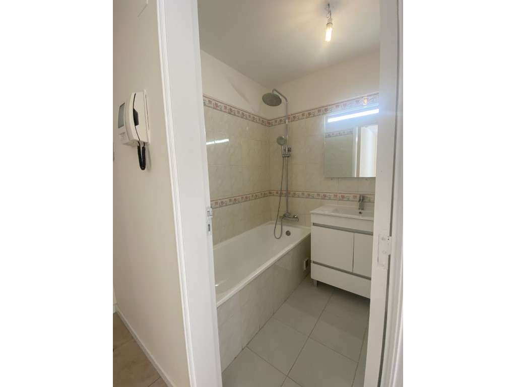 Apartamento T2 em Algueirão - Mem Martins-11