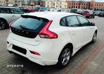 Volvo V40 T2 Momentum - 4