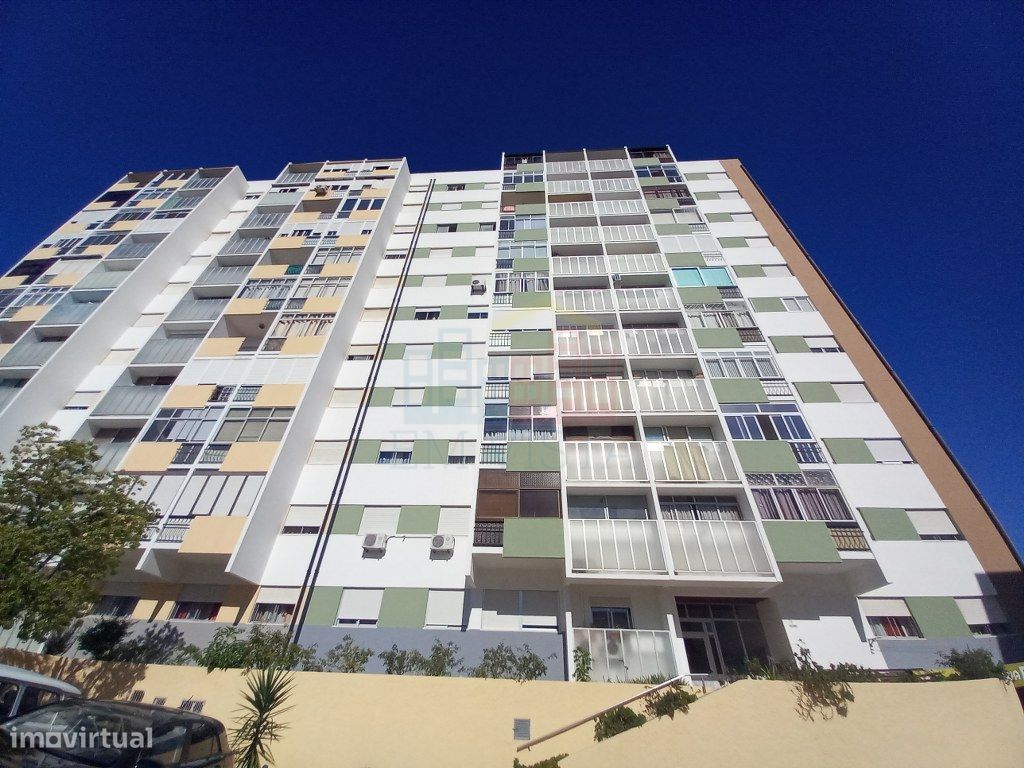 Apartamento T2 em Seixal, Corroios