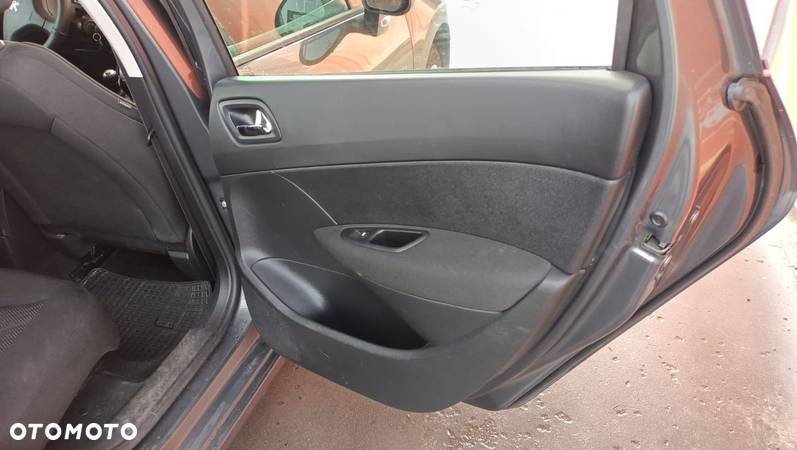 Peugeot 308 1.6 HDi Active - 15