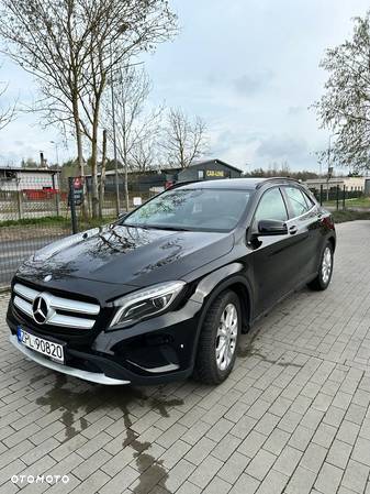 Mercedes-Benz GLA - 4