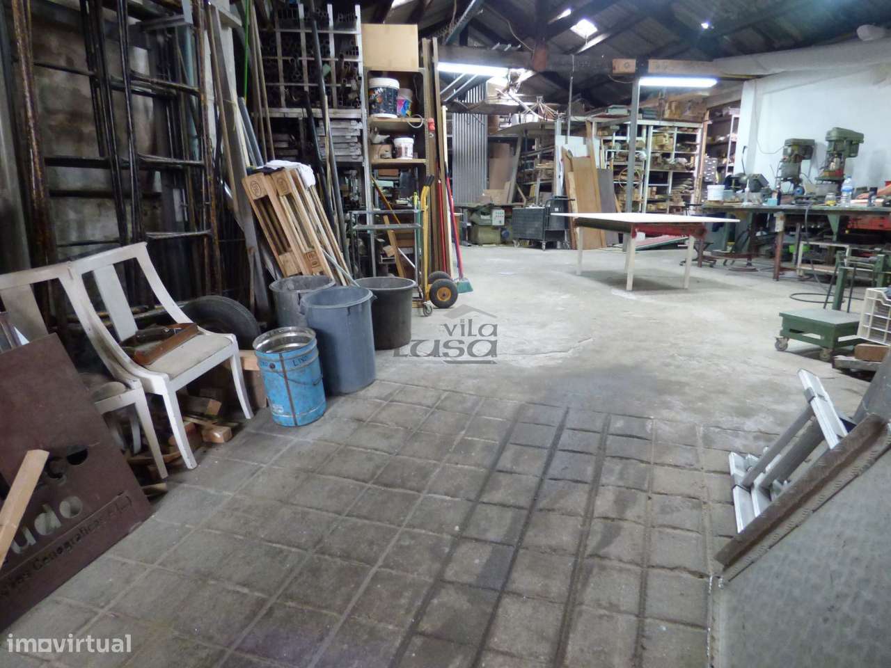 Armazém para venda no Candal  Santa Marinha, Vila Nova de Gaia - Grande imagem: 2/15