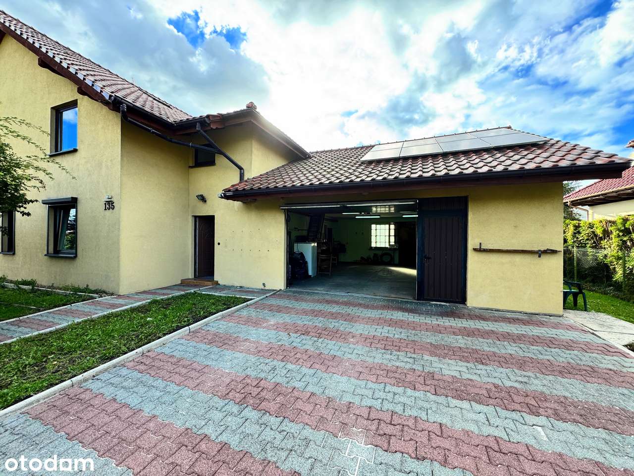 Komfortowy dom z ogromnym garażem i dużą działką, piękne tereny Kobiór-6