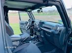 Jeep Wrangler - 11