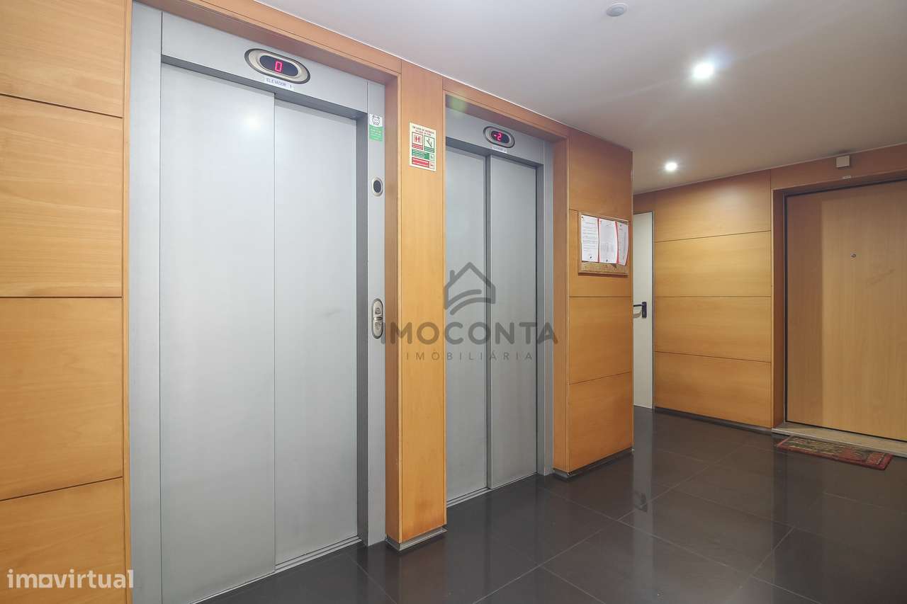 T2 c/ Garagem Dupla na Urbanização Hospital Privado S. Martinho-17