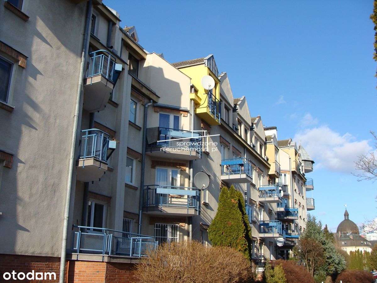 Okazja! 4-pokojowe w doskonałym miejscu i z ładnym-4