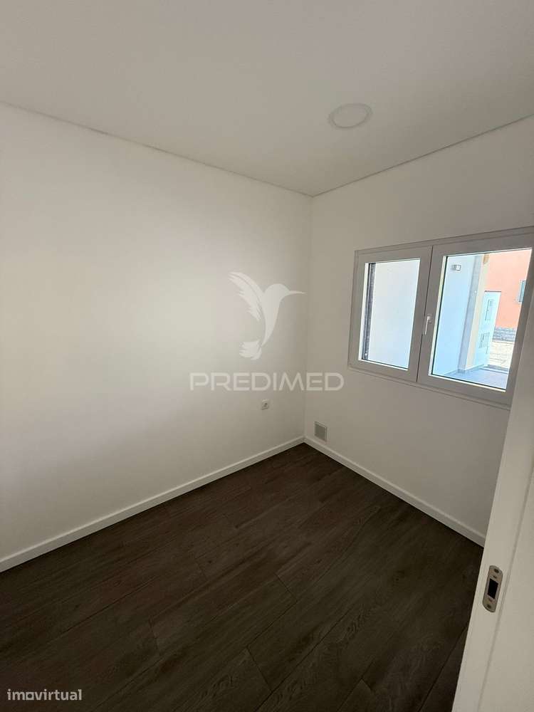 Moradia T2 Contemporânea às Portas de Torres Vedras - Grande imagem: 4/18