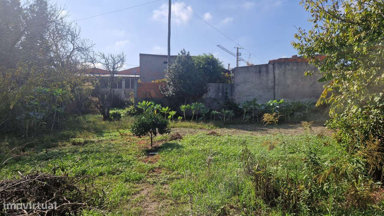 Moradia Térrea para Reconstrução em São Bernardo, Aveiro-26