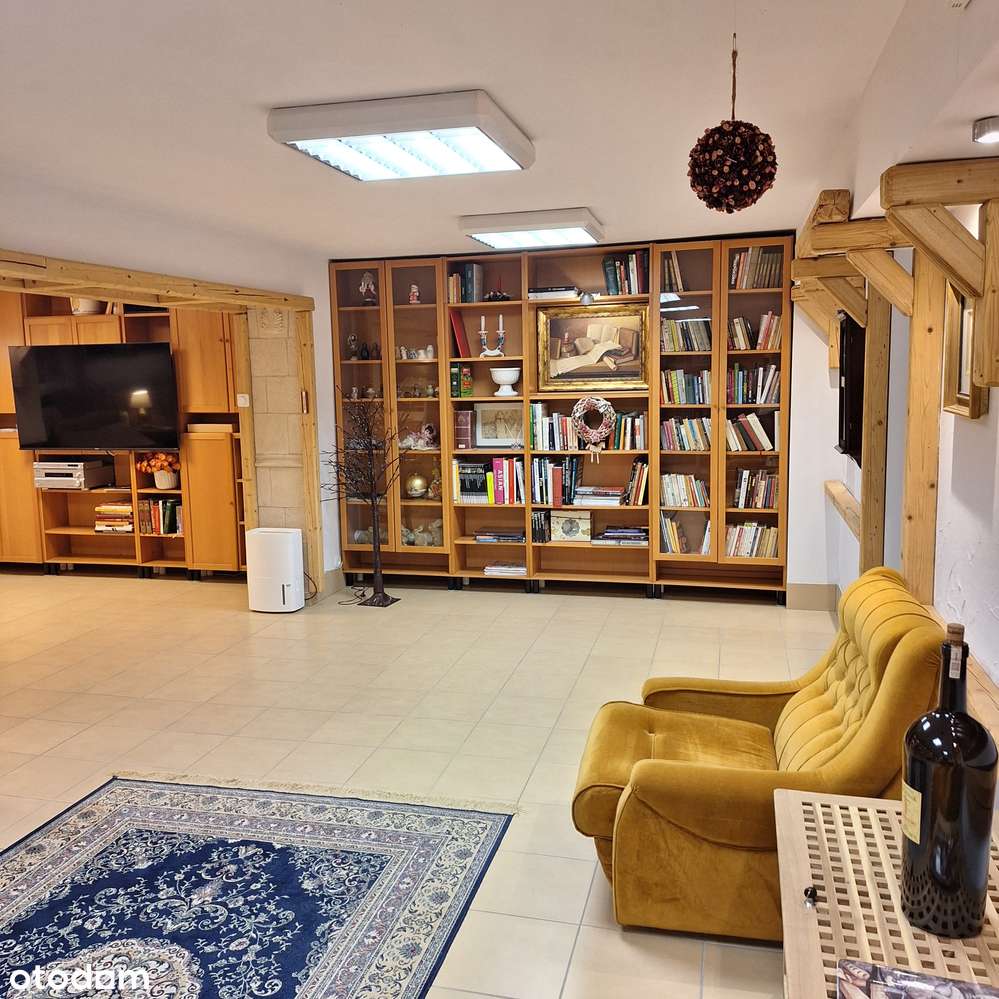 Dom wolnostojący 630m2 na Woli Justowskiej-13