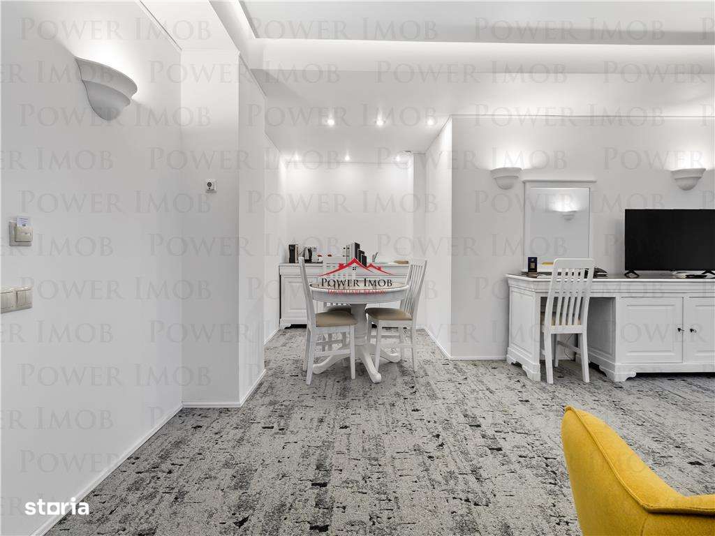 HOTEL ALPIN - Vanzare apartament 3 camere, renovat, in Poiana Brasov - Imagine principală: 2/11