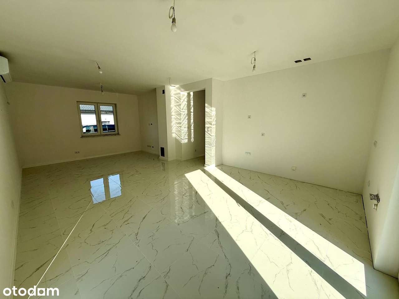 Nowoczesny dom wolnostojący w stanie deweloperskim - Pełny obrazek: 4/13