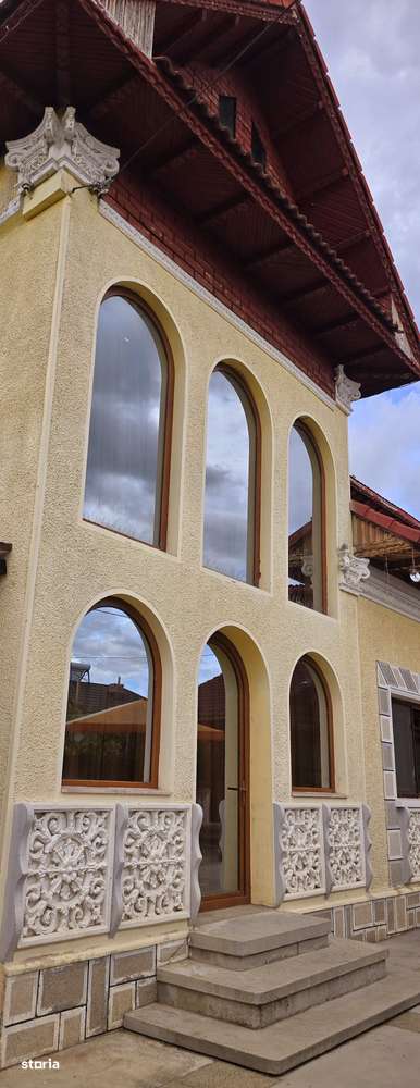 Voinesti -sat Lunca Dambovita , vanzare proprietate -casa si teren - Imagine principală: 5/19