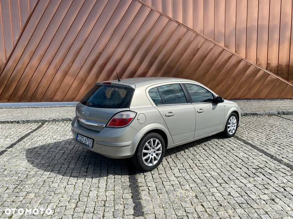 Opel Astra III 1.7 CDTI Cosmo - 5