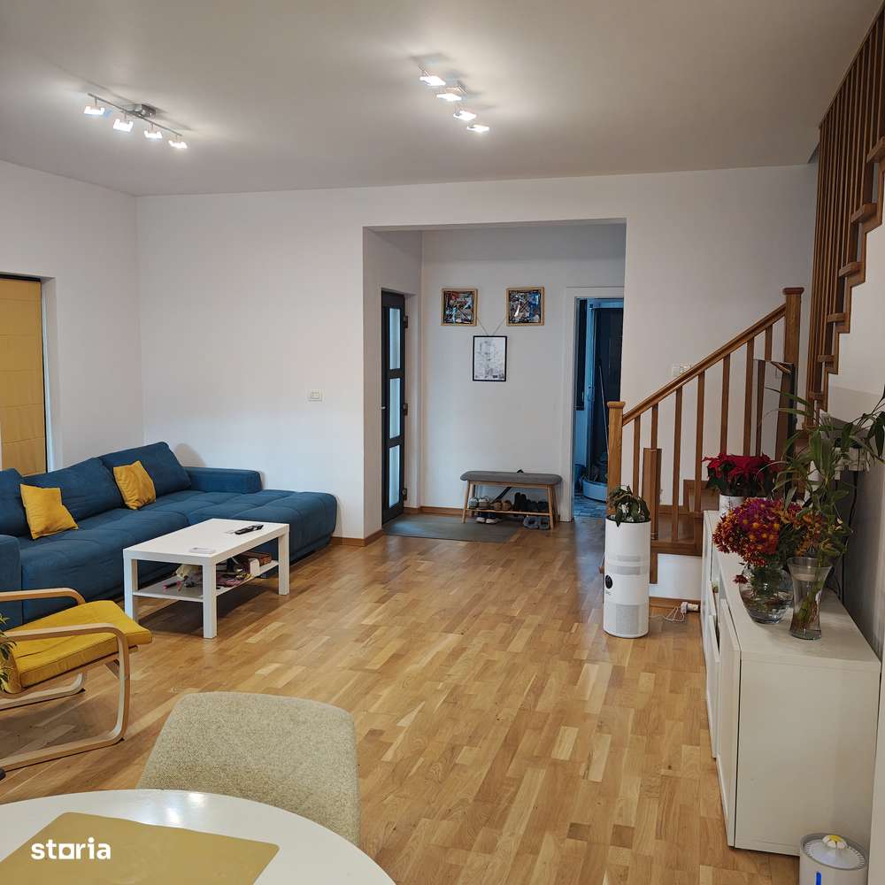 Proprietar vand duplex unit prin garaj - Imagine principală: 5/8