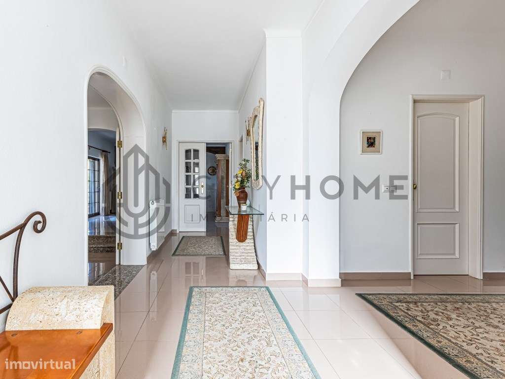 Moradia isolada T4 com piscina e garagem - Grande imagem: 4/46