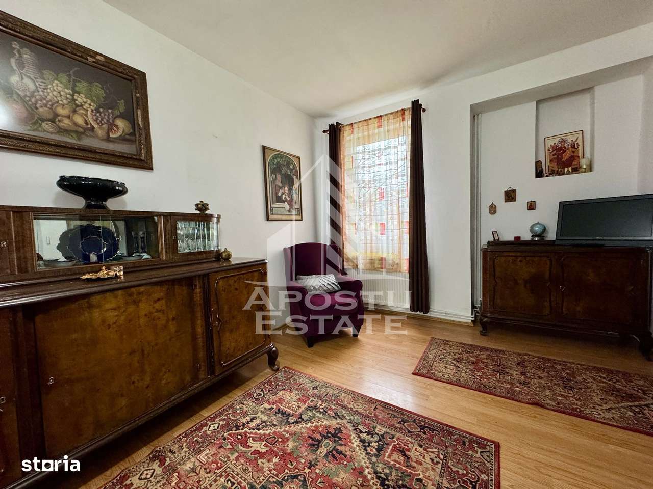 Casa cu 6 camere, pe doua nivele, zona Lipovei, Timisoara - Imagine principală: 3/20