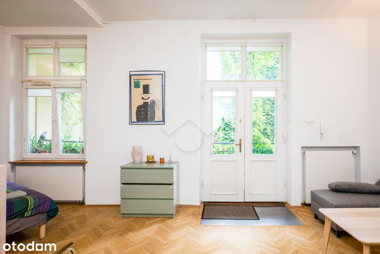 Gotowa kawalerka w sercu Krakowa!-7