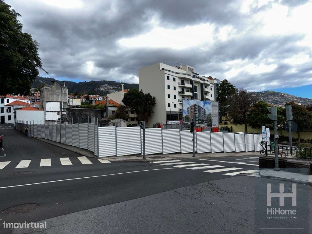 Apartamento T2 no Edificio Hinton, Santa Luzia - Funchal, Madeira-17