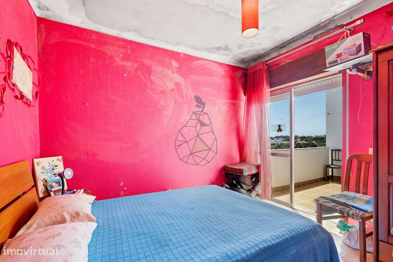 Apartamento T3 com exposição solar nascente /sul em Portimão-20