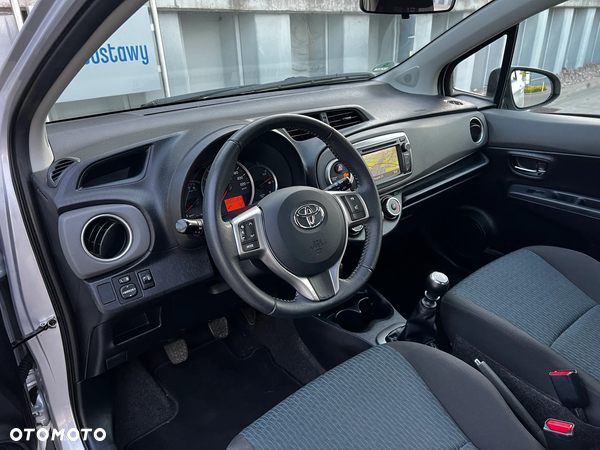 Toyota Yaris 1.33 Prestige - 18