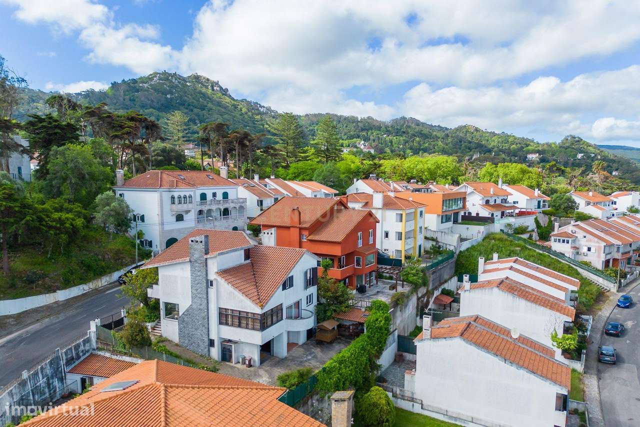 Sintra moradia T5,  lote com 360m2, garagem 65m2-52