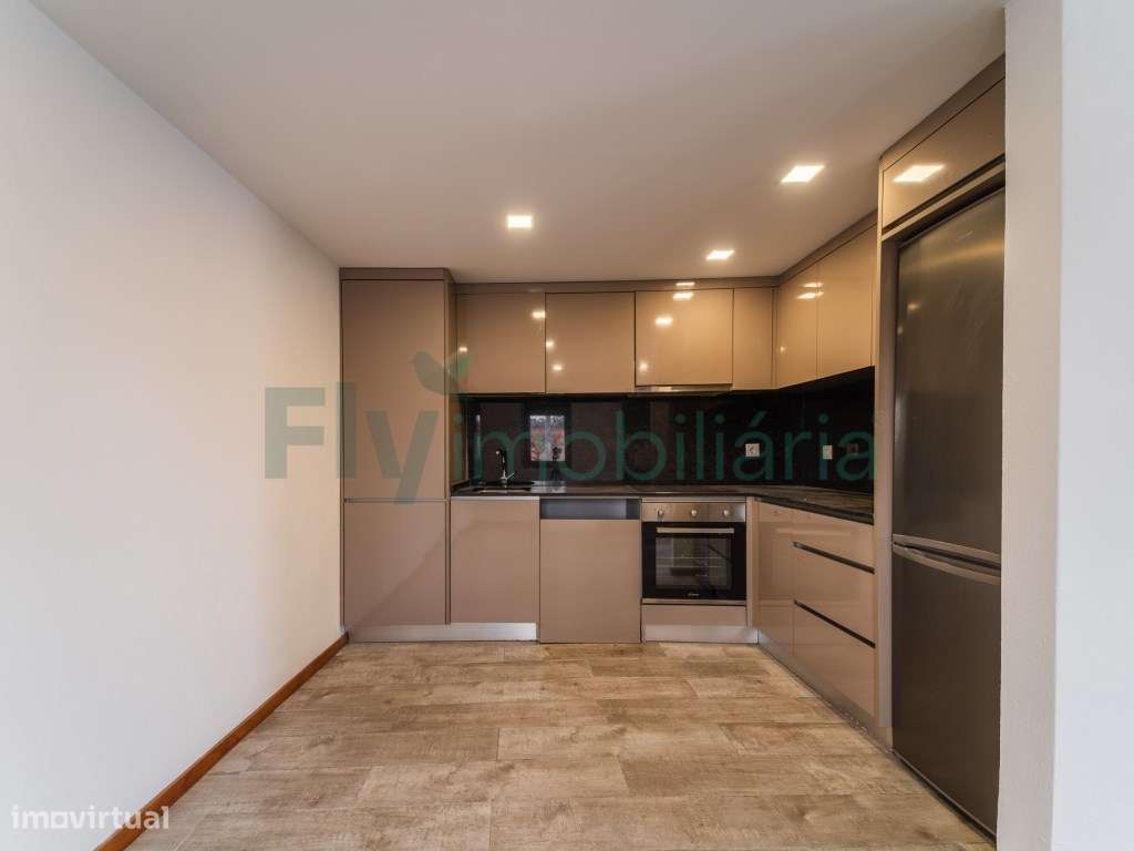 Moradia T2 + Moradia T1 Excelente Oportunidade de Investimento-4