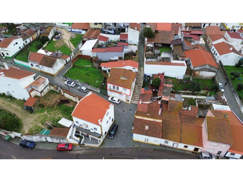 Andar de Moradia T1+1 Totalmente Remodelado | Moita do Norte-16