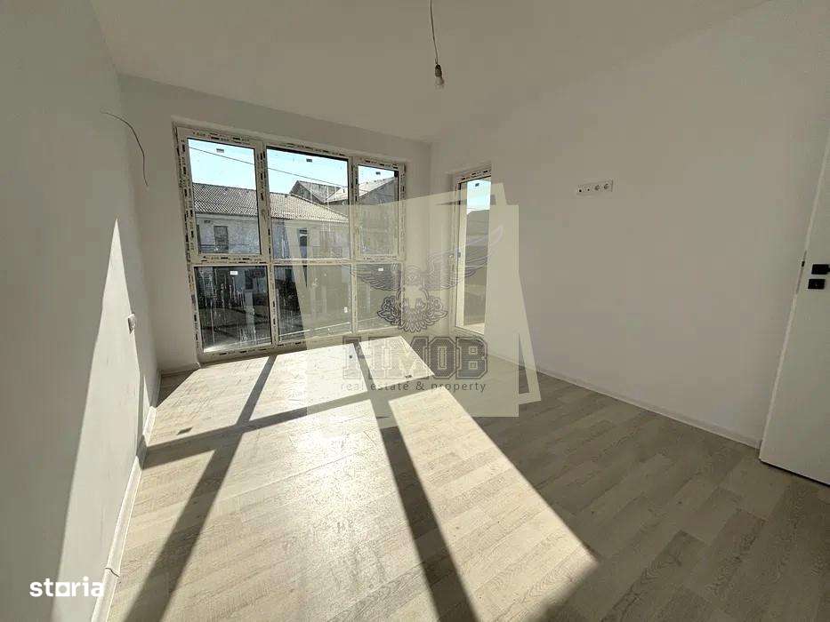 Casa de tip duplex cu 4 camere si garaj in zona Calea Cisnadiei - Imagine principală: 3/8