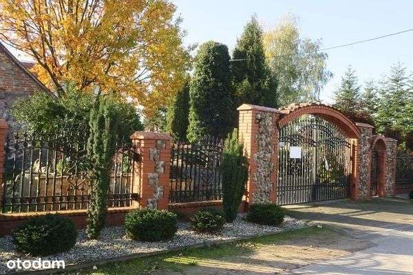 Dom, 217,40 m², Głogów-10