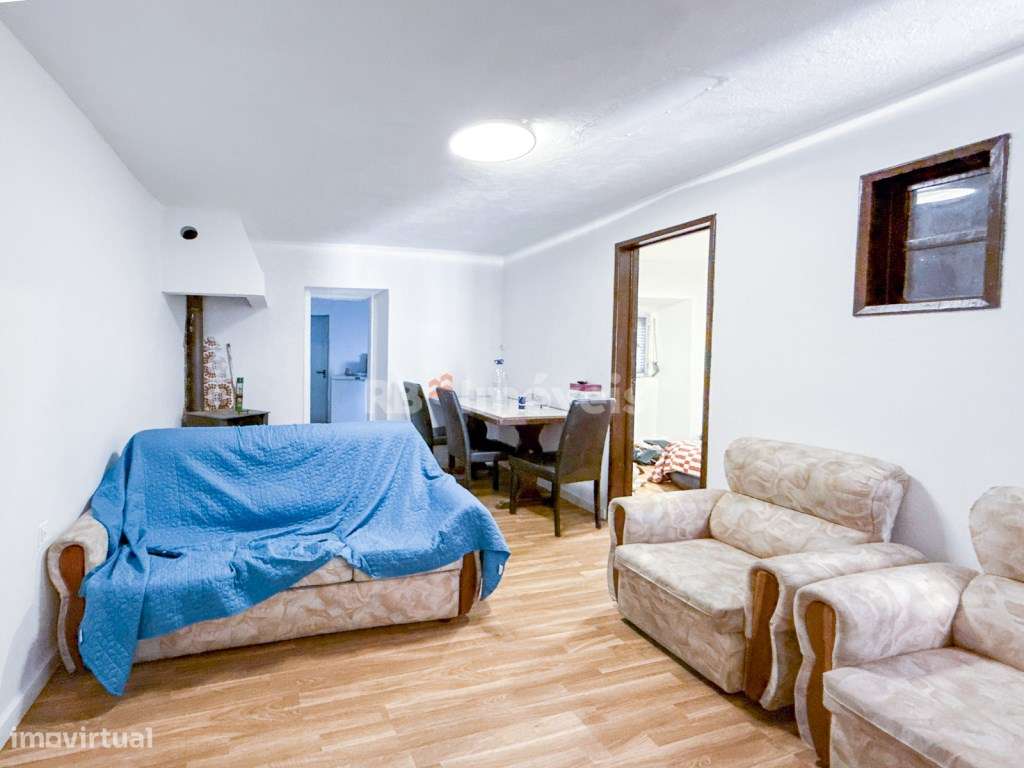 Casa de habitação e arrumos, para recuperar nos Soudos - Vila do Paço - Grande imagem: 2/35