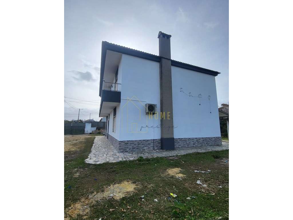 Excelente Quinta Bi familiar ou de Investimento-7