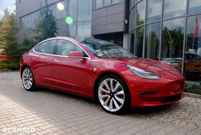 Tesla Model 3 - 6